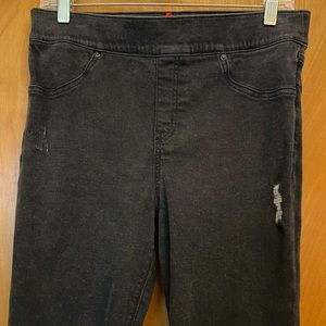 Spanx skinny distressed jeans, black, size large.